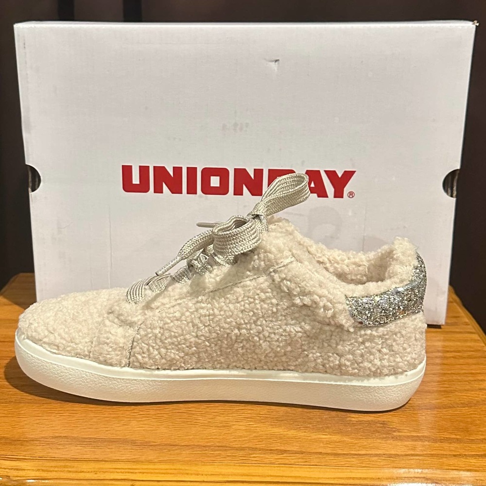 New In Box, Unionbay Women’s Sz 7M, 7.5M, 8M Sherpa Tennis Shoe
